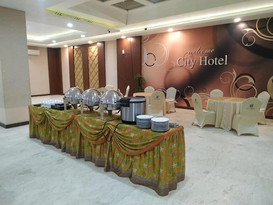 City Hotel Tasikmalaya Eksteriør billede